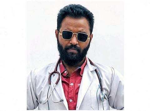 மருத்துவர் நிக்சய் பொன் கட்சிக்கண்ணன்