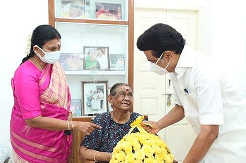 அன்னையர் தினம்: முதல்வர் மு.க.ஸ்டாலின் வாழ்த்து