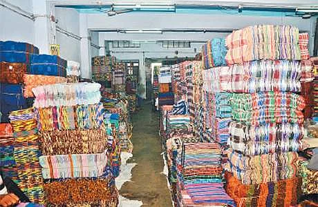 திருப்பூர், கோவை மாவட்டங்களில் ரூ.600 கோடி மதிப்பிலான  விசைத்தறி காடா துணி தேக்கம்