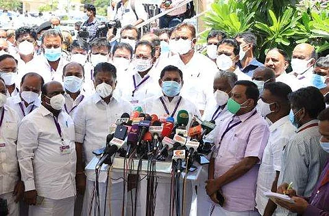 செய்தியாளர் சந்திப்பில் எடப்பாடி கே. பழனிசாமி