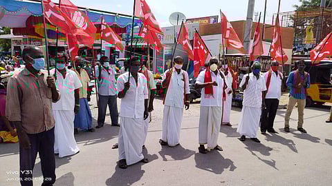 பர்கூரில் இந்திய  கம்யூ. கட்சியினர் ஆர்ப்பாட்டம் 