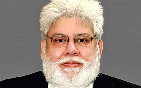 உயர்நீதிமன்ற வளாகத்தில் தூய்மைப் பணியில் ஈடுபடப் போவதாக தலைமை நீதிபதி அறிவிப்பு