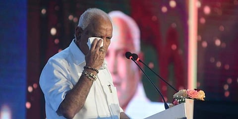 ராசியில்லாத முதல்வர் நாற்காலி: எடியூரப்பாவின் வரலாறு கூறும் உண்மை!