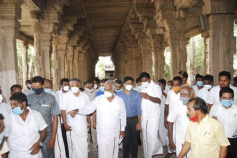 திருநெல்வேலி அருள்மிகு நெல்லையப்பர் - காந்திமதியம்மன் திருக்கோயிலில் புதன்கிழமை ஆய்வு செய்தார் இந்துசமய அறநிலையத்துறை அமைச்சர் பி.கே.சேகர்பாபு.