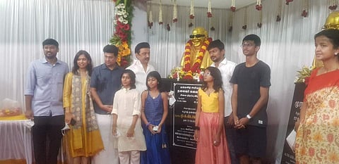 திருக்குவளை இல்லத்தில் குடும்பத்தினருடன் முதல்வர் மு.க. ஸ்டாலின்