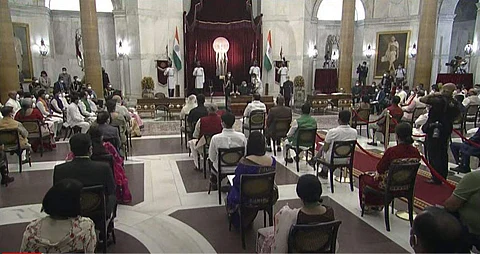 மத்திய அமைச்சரவையில் புதிதாக் 43 பேர் பதவியேற்பு