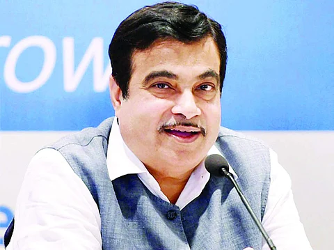 நிதின் கட்கரி சாலைப் போக்குவரத்து மற்றும் நெடுஞ்சாலைகள்
