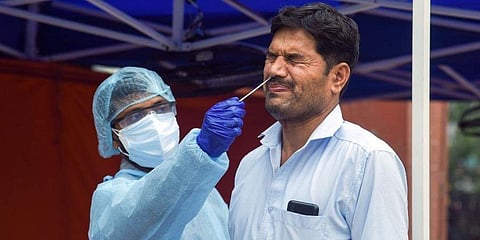 தில்லியிலும் நிலைமை மாறுகிறது.. புதிதாக 85 பேருக்கு கரோனா
