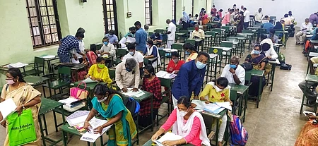 அரசு கலை, அறிவியல் கல்லூரிகளில் மாணவர்கள் சேர்க்கையைத் தொடங்க உத்தரவு