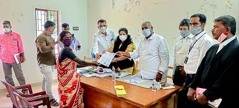 மக்கள் நீதிமன்றத்தில் 57 வழக்குகளுக்குத் தீா்வு