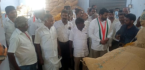 சாத்தான்குளத்தில் நெல் கொள்முதல் நிலையம் திறப்பு