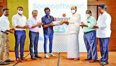 மிக மென்மையான காலணிகள்: விகேசி பிரைட் அறிமுகம்