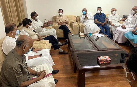 நாடாளுமன்ற எதிர்க்கட்சிகள் ஆலோசனை