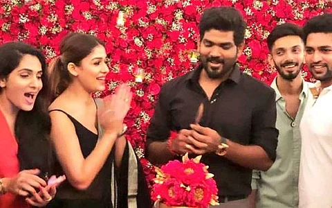 தனது பிறந்தநாளை முன்னிட்டு விக்னேஷ் சிவன், லேடி சூப்பர் ஸ்டார் நயன்தாராவுடன் சேர்ந்து கேக் வெட்டி அசத்தியுள்ளார்.