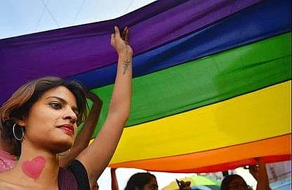 சிறைச்சாலைகளில் திருநர்களுக்கு தனி அறை: மாநில அரசுகளுக்கு மத்திய உள்துறை கடிதம்
