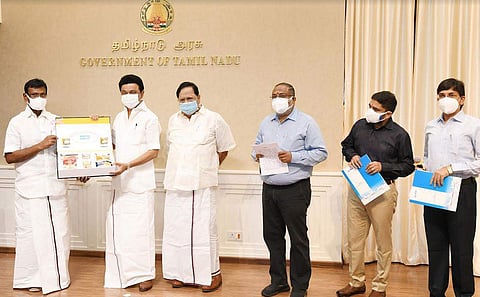 ஆவின் நூடுல்ஸ் உள்ளிட்ட புதிய பொருள்களை அறிமுகம் செய்தார் முதல்வர்
