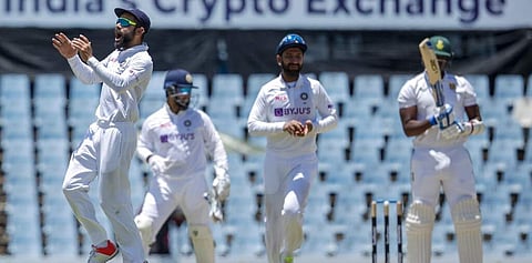 நெ.1 டெஸ்ட் அணியாக இருந்த இந்தியாவுக்குத் தரவரிசையில் பின்னடைவு