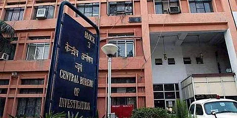 மிக முக்கிய துறையில் 1,300 காலிப்பணியிடங்கள்: குவியும் வழக்குகள்