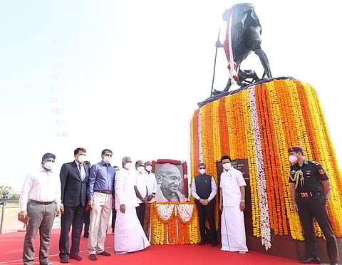 காந்தி நினைவு நாள்: ஆளுநர், முதல்வர் மரியாதை
