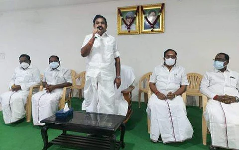 சேலம்: அதிமுக நிர்வாகிகளுடன் பழனிசாமி ஆலோசனை