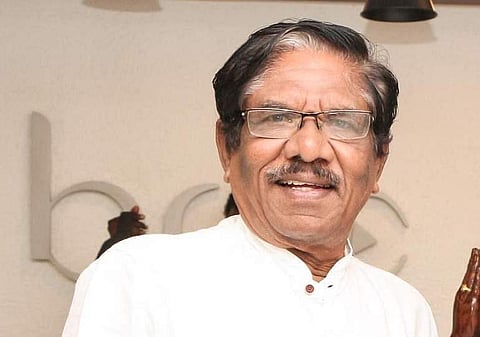 இயக்குநர் பாரதிராஜாவின் உடல்நிலை குறித்து பிரபல இயக்குநர் தகவல்