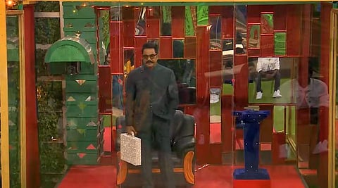 எதிர்பாராததை எதிர்பாருங்கள்: பிக் பாஸ் வீட்டிற்குள் சரத் குமார்!