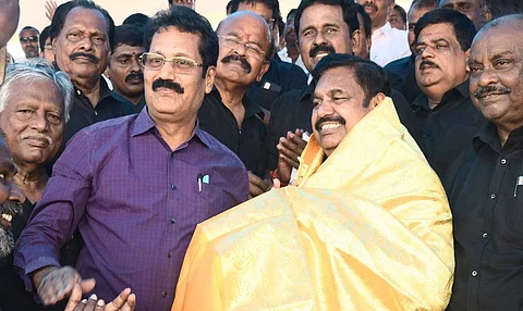 எடப்பாடி பழனிசாமிக்கு புதிய தமிழகம் கட்சி கிருஷ்ணசாமி நேரில் ஆதரவு