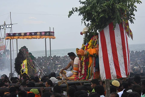 திருச்செந்தூர் சுப்பிரமணிய சுவாமி கோயிலில் நடைபெற்ற சூரசம்ஹார திருவிழா.