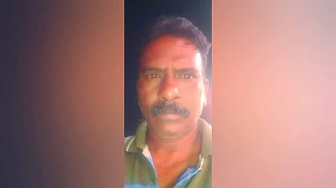 சிறப்பு காவல் உதவி ஆய்வாளர் பழனிவேல்