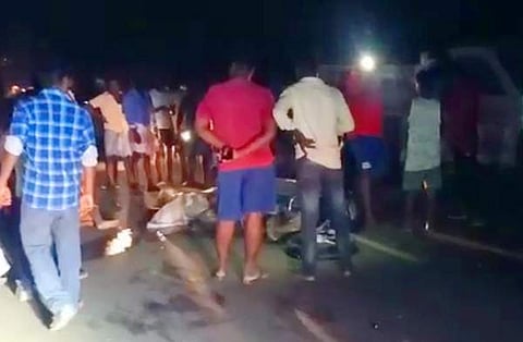 ராணிப்பேட்டை அருகே ஆட்டோ மீது இருசக்கர வாகனம் மோதி 2 பேர் பலி