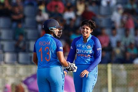 ஷஃபாலி வா்மா அதிரடி: அரையிறுதியில் இந்தியா