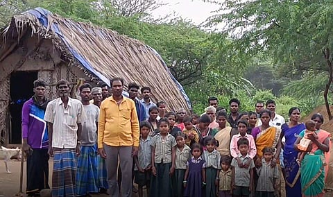 ஆம்பூர் அருகே 50 ஆண்டுகளுக்கும் மேலாக இருளில் வாழ்ந்து வரும் இருளர் இன மக்கள்!