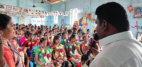 கா்ப்பிணிகளுக்கு சமுதாய வளைகாப்பு