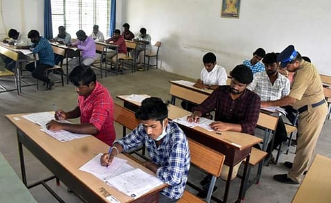இரண்டாம் நிலை காவலா் தோ்வு: திருப்பத்தூர் மாவட்டத்தில் 1090 பேர் தேர்வு எழுதவில்லை!