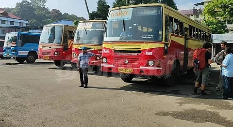 இடுக்கி மாவட்டத்தில் வேலைநிறுத்தத்தில் இயங்காத குமுளி பேருந்து நிலையம்.