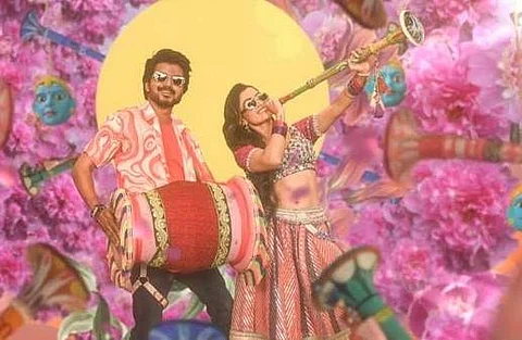 ’மொச்ச கொட்டை பல்லழகி..’ காப்பியடிக்கப்பட்டதா ’ரஞ்சிதமே’ பாடல்?