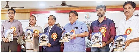 தமிழ் அகராதியியல் நாள் விழா: 13 பேருக்கு தூய தமிழ்ப் பற்றாளா் விருது