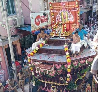 பண்ருட்டி வரதராஜப் பெருமாள் கோயில் தேர் வெள்ளோட்டம்