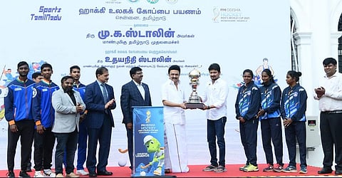 உலகக் கோப்பை ஹாக்கி: 100 பள்ளிகளில் விழிப்புணா்வு போட்டிகள்- முதல்வா் மு.க.ஸ்டாலின் வாழ்த்து