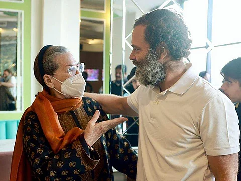 அம்மாவின் அன்பை நாட்டுடன் பகிர்ந்து கொண்டிருக்கிறேன்: ராகுல் காந்தி