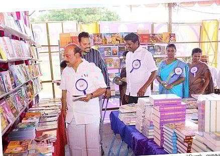 செங்கை புத்தகத் திருவிழா: அமைச்சா் தா.மோ.அன்பரசன் தொடக்கி வைத்தாா்