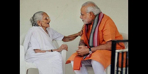 பிரதமர் மோடியின் தாயார் உடல்நிலையில் முன்னேற்றம்! 