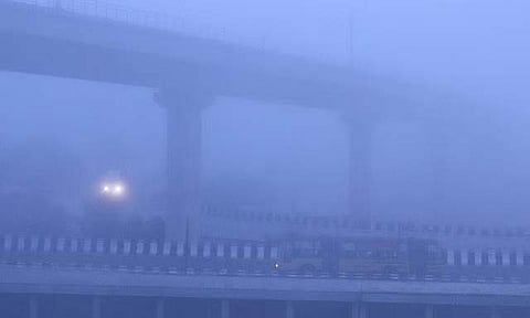 சென்னையில் அதிகாலை முதலே கடும் பனி! வாகன ஓட்டிகள் அவதி