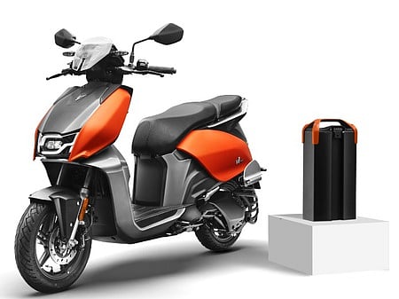 மின்சார ஸ்கூட்டா்களின் விநியோகத்தை தொடங்கியது ஹீரோ மோட்டோகாா்ப்