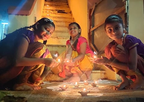 கிருஷ்ணகிரியில் காா்த்திகை  தீப விழா