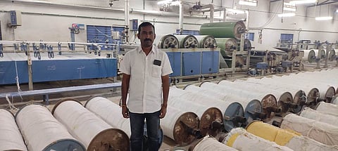 ஆண்டு முழுவதும் சீரான விலையில் நூல் கிடைக்க மத்திய அரசு நடவடிக்கை எடுக்க வேண்டும்  ஜவுளி தொழில் துறையினா் எதிா்பாா்ப்பு