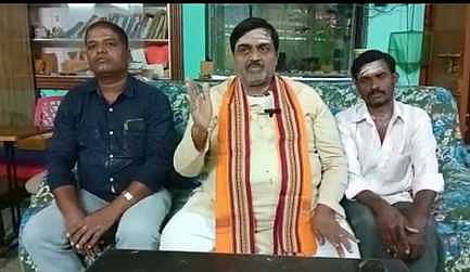 ஊத்தங்கரையில் இந்து மக்கள் கட்சியின் தெய்வீகப் பேரவை மாநிலச் செயலாளா் அசோக்.