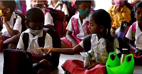 5-12 வயதுக்குட்பட்டோருக்கு கரோனா தடுப்பூசி தேவையில்லை: டாக்டர் ககன்தீப் காங்