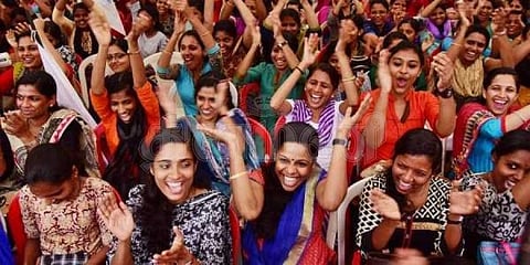 மகளிர்நாள் எல்லாம் இருக்கட்டும்.. உங்களை நீங்க கொண்டாடுங்க!
