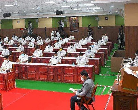 தமிழக அரசின் பட்ஜெட்: பேரவை கூடியது